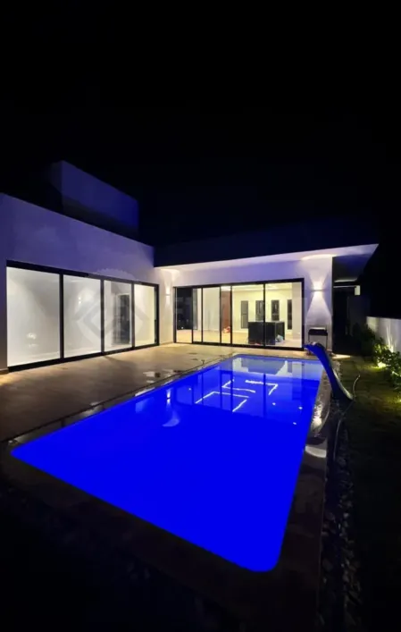 casa-com-3-quartos-a-venda-150m-no-condominio-riviera-de-santa-cristina-xiii-paranapanema (4)