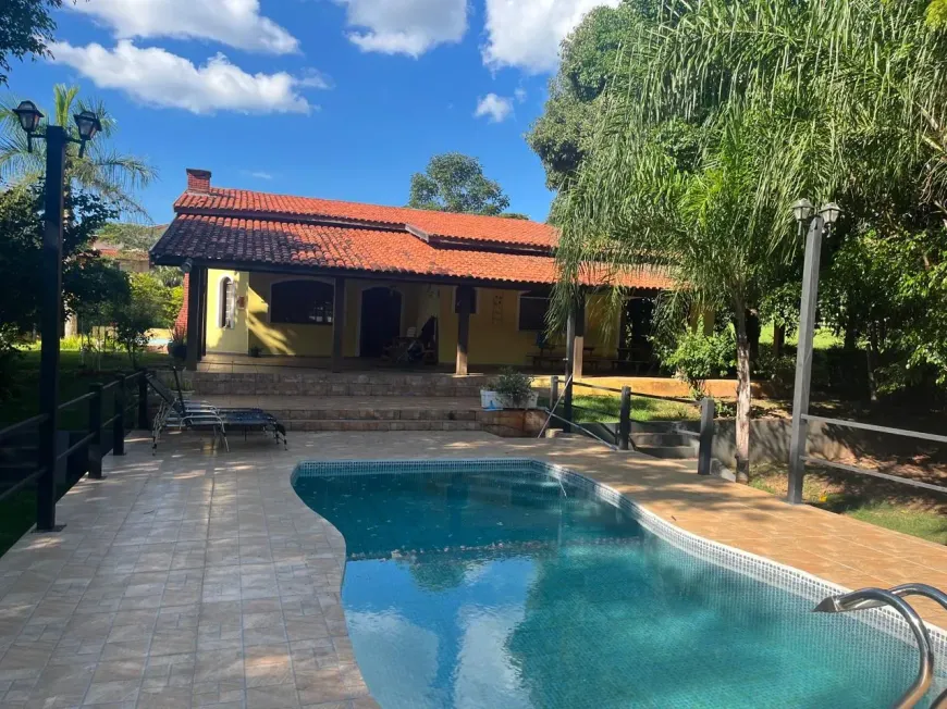 casa-de-condominio-com-3-quartos-a-venda-160m-no-condominio-riviera-de-santa-cristina-xiii-paranapanema (9)
