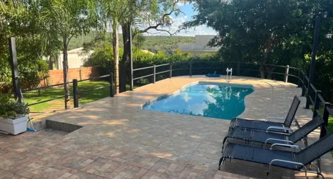 casa-de-condominio-com-3-quartos-a-venda-160m-no-condominio-riviera-de-santa-cristina-xiii-paranapanema (17)