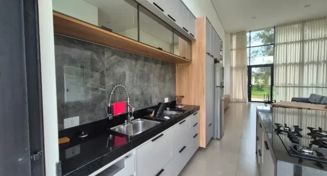sobrado-com-3-quartos-a-venda-250m-no-condominio-riviera-de-santa-cristina-xiii-paranapanema (3)