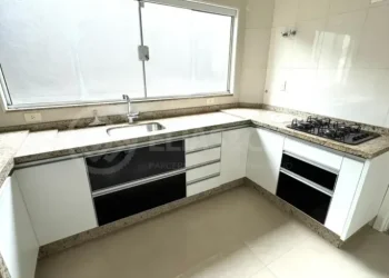 sobrado-com-3-quartos-a-venda-261m-no-nova-petropolis-sao-bernardo-do-campo (4)