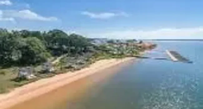 sobrado-com-4-quartos-a-venda-280m-no-condominio-riviera-de-santa-cristina-xiii-paranapanema (7)